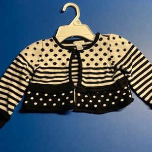 Cropped girls sweater